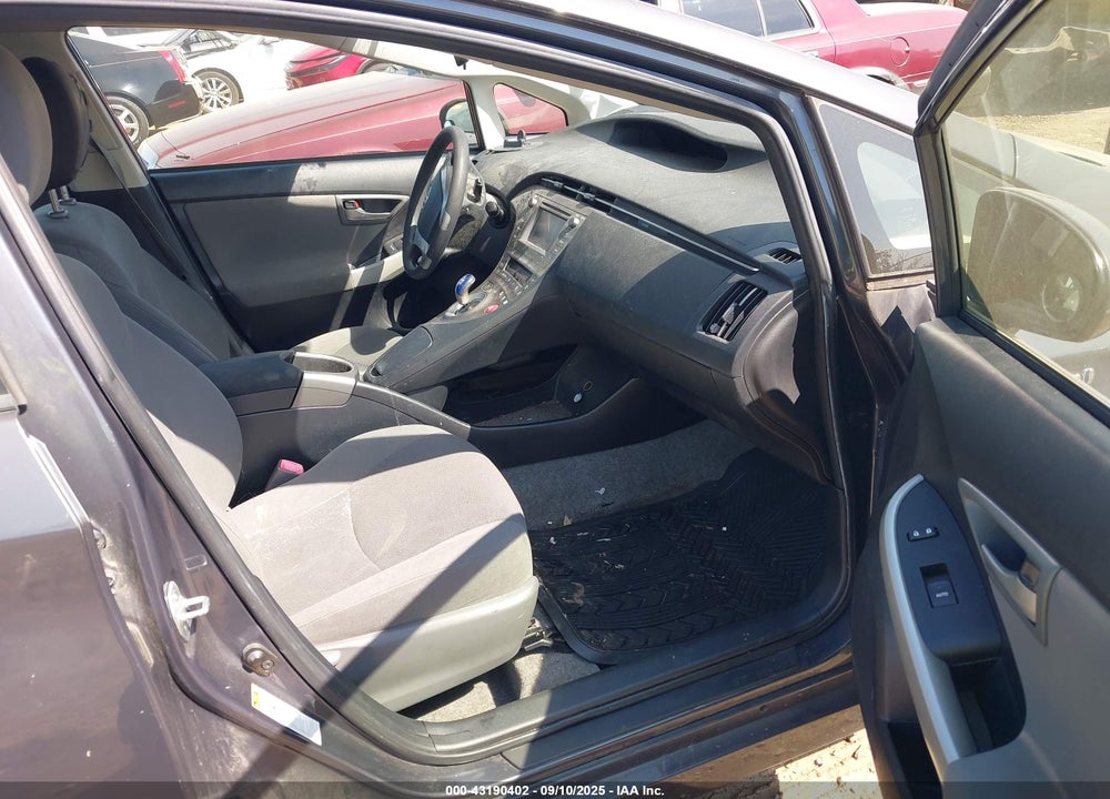2013 TOYOTA PRIUS VIN: JTDKN3DU2D1633382