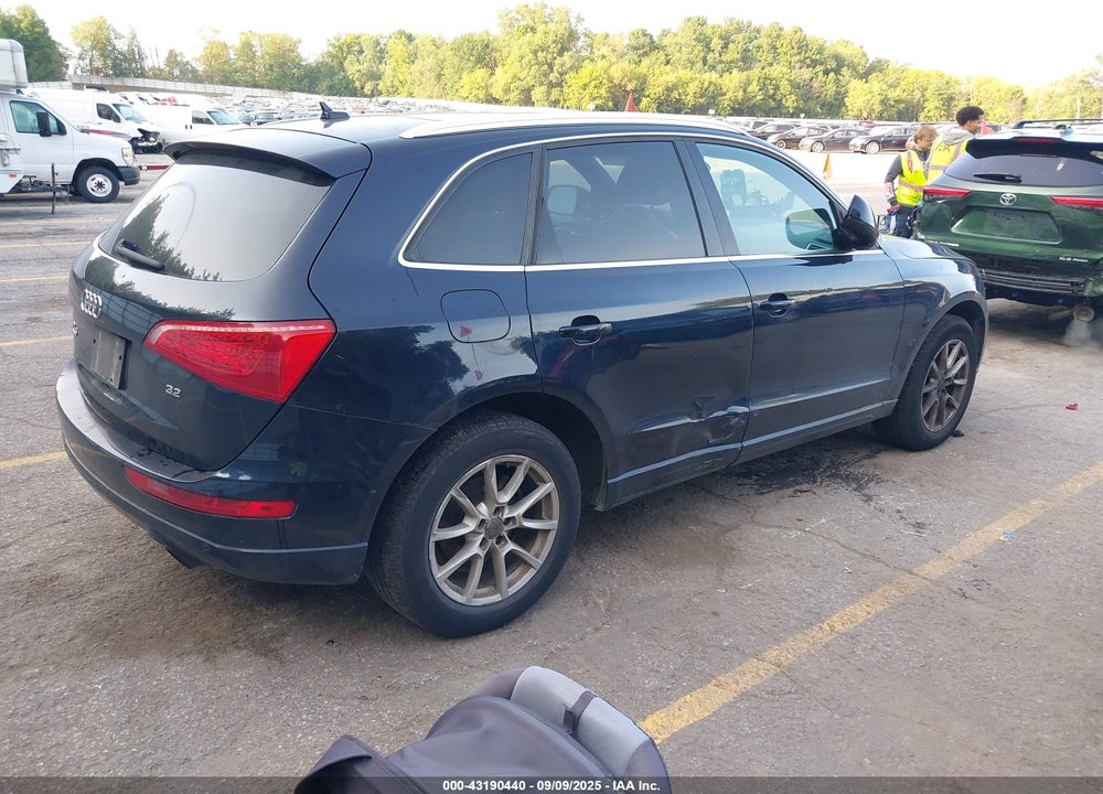 2010 AUDI Q5 3.2 PREMIUM VIN: WA1LKAFP8AA113086