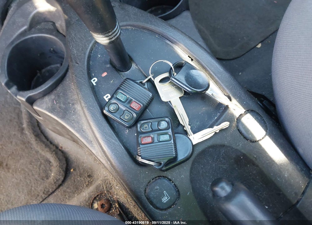 2007 FORD FOCUS VIN: 1FAHP34N67W360957