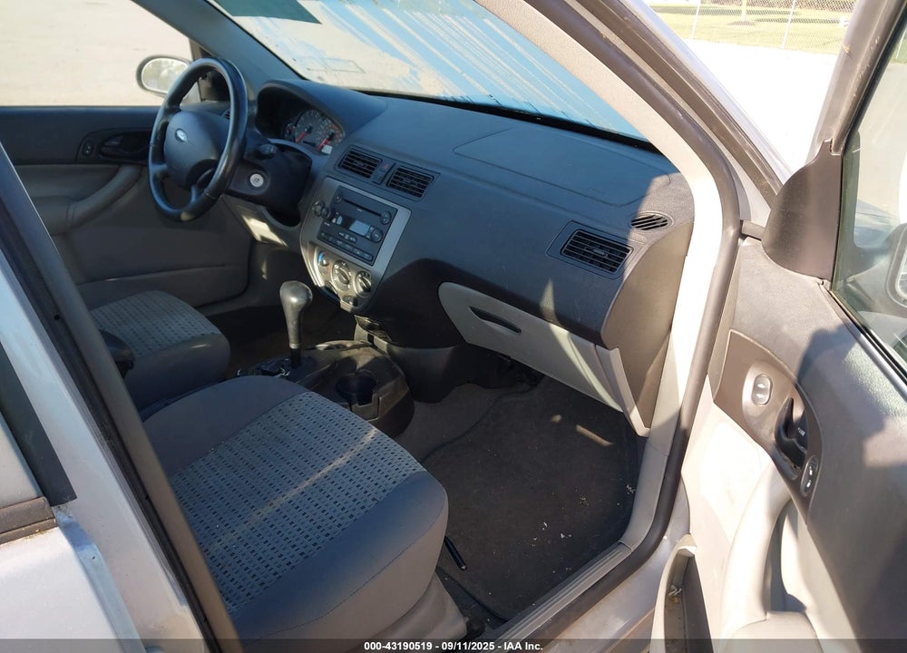 2007 FORD FOCUS VIN: 1FAHP34N67W360957