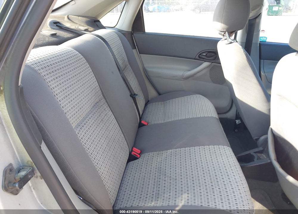 2007 FORD FOCUS VIN: 1FAHP34N67W360957