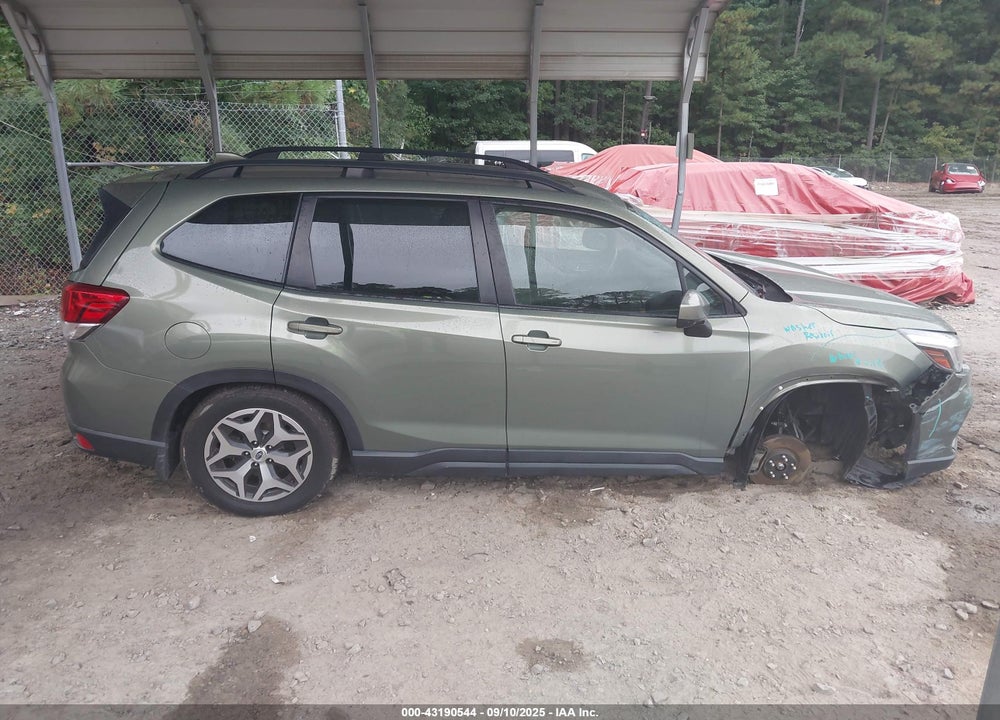 2021 SUBARU FORESTER VIN: JF2SKAJC5MH439317