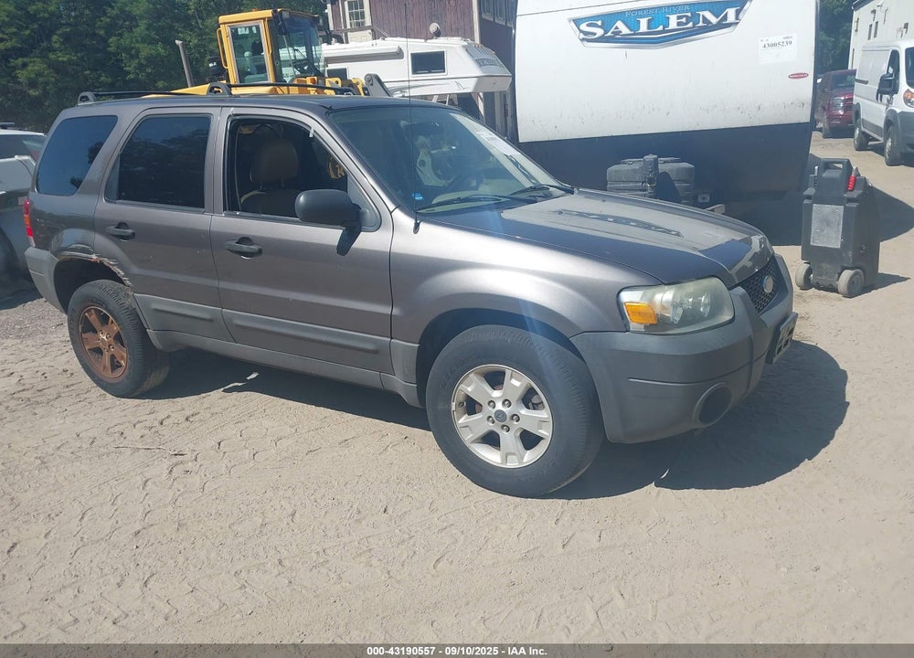 2005 FORD ESCAPE XLT VIN: 1FMCU93165KE40709