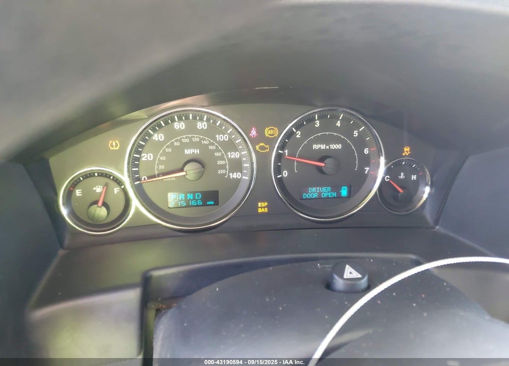 2006 JEEP COMMANDER VIN: 1J8HG48N66C128085