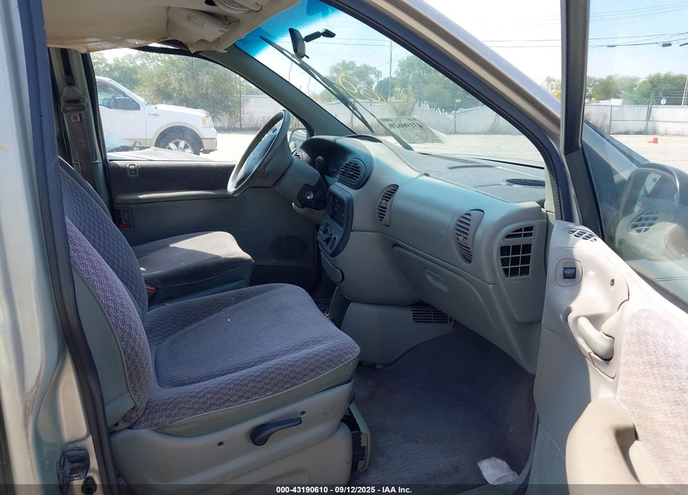 2000 DODGE CARAVAN VIN: 2B4GP2531YR508288