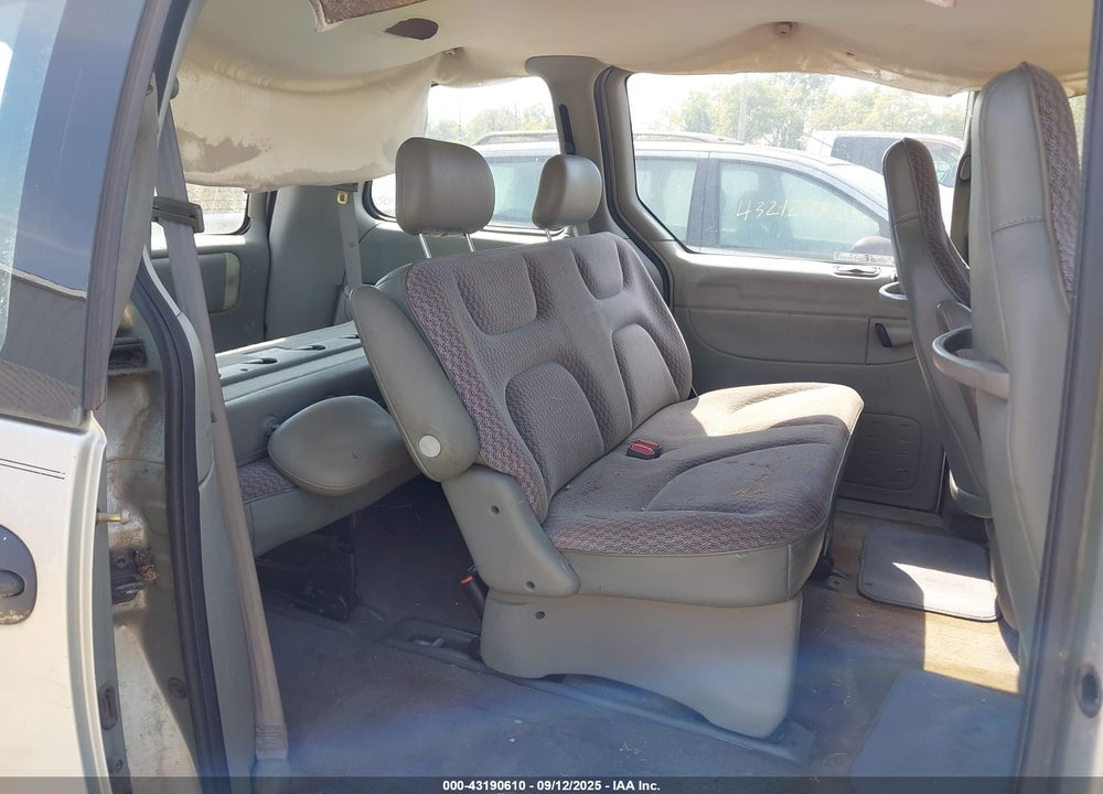 2000 DODGE CARAVAN VIN: 2B4GP2531YR508288