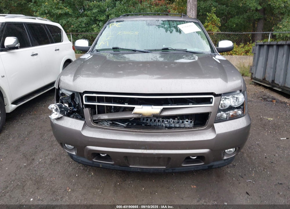 2011 CHEVROLET TAHOE VIN: 1GNSKCE03BR230179