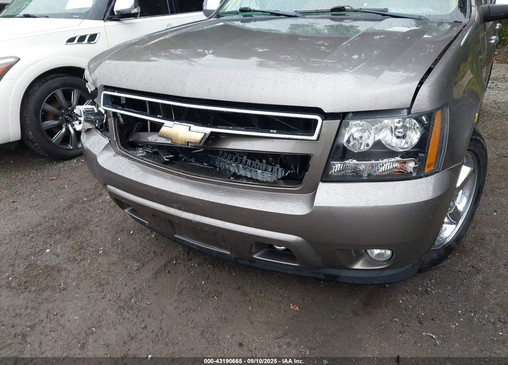 2011 CHEVROLET TAHOE VIN: 1GNSKCE03BR230179