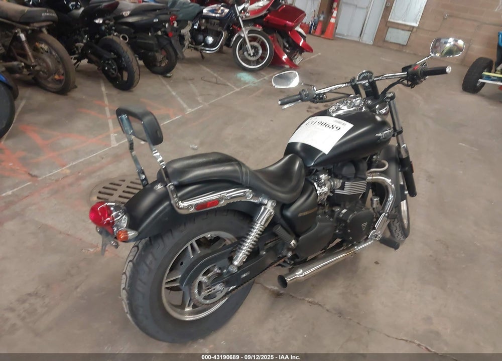 2013 TRIUMPH MOTORCYCLE SPEEDMASTER VIN: SMT915RN6DT555802