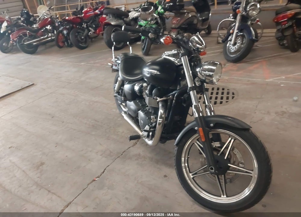 2013 TRIUMPH MOTORCYCLE SPEEDMASTER VIN: SMT915RN6DT555802