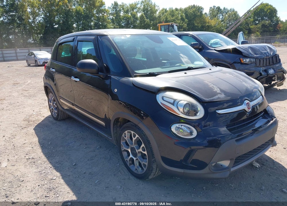 2014 FIAT 500L TREKKING VIN: ZFBCFADH8EZ014140