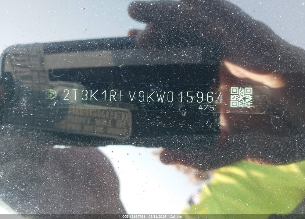 2019 TOYOTA RAV4 VIN: 2T3K1RFV9KW015964