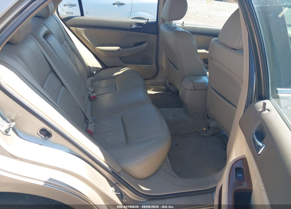 2006 HONDA ACCORD 3.0 EX VIN: 1HGCM66586A042198