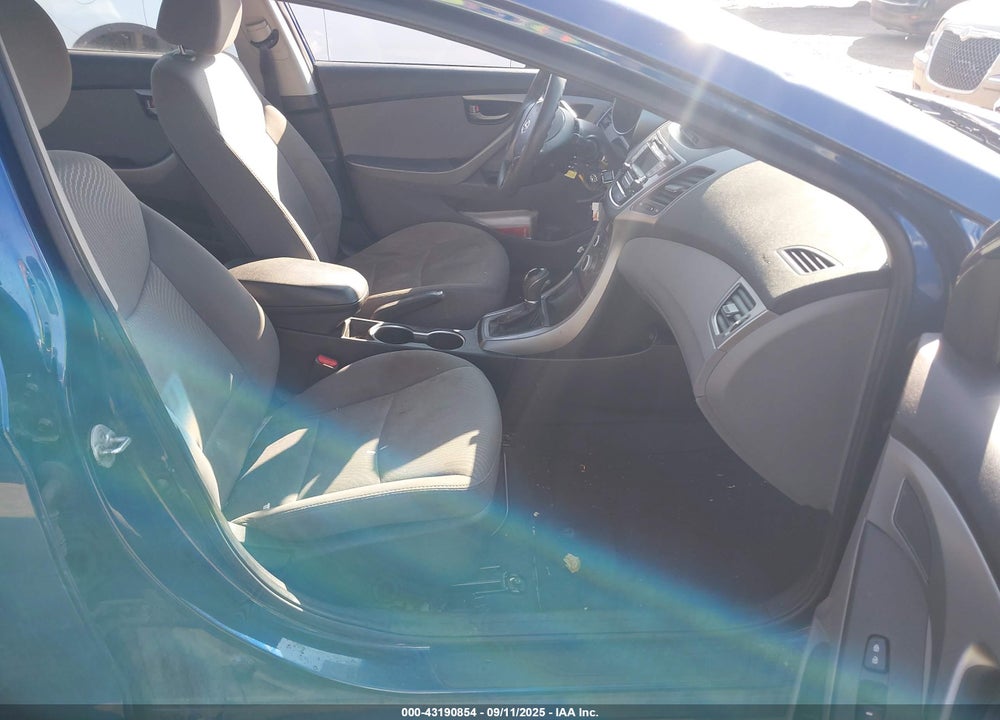 2016 HYUNDAI ELANTRA SE VIN: 5NPDH4AE6GH665767