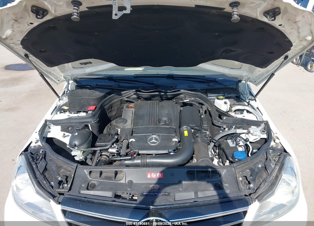 2014 MERCEDES-BENZ C CLASS VIN: WDDGF4HB5ER314259