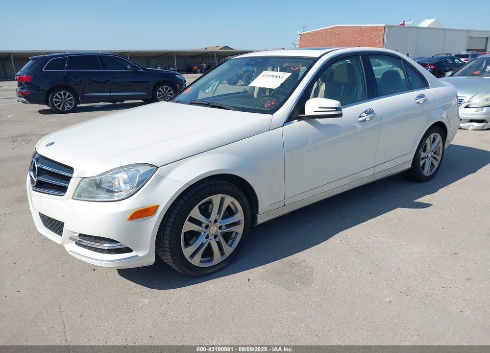 2014 MERCEDES-BENZ C CLASS VIN: WDDGF4HB5ER314259