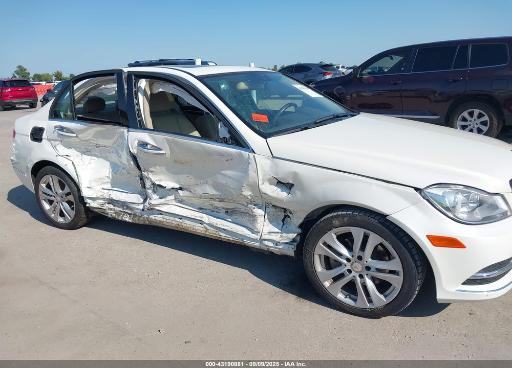 2014 MERCEDES-BENZ C CLASS VIN: WDDGF4HB5ER314259
