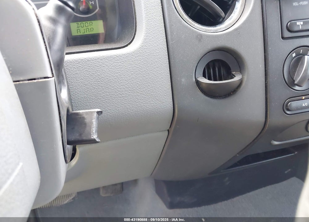 2007 FORD F-150 LARIAT/XLT VIN: 1FTRX12V37FB25633