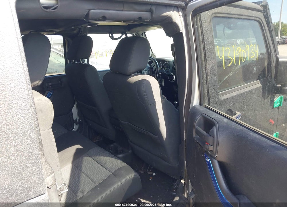 2011 JEEP WRANGLER UNLIMITED RUBICON VIN: 1J4BA6H13BL544185