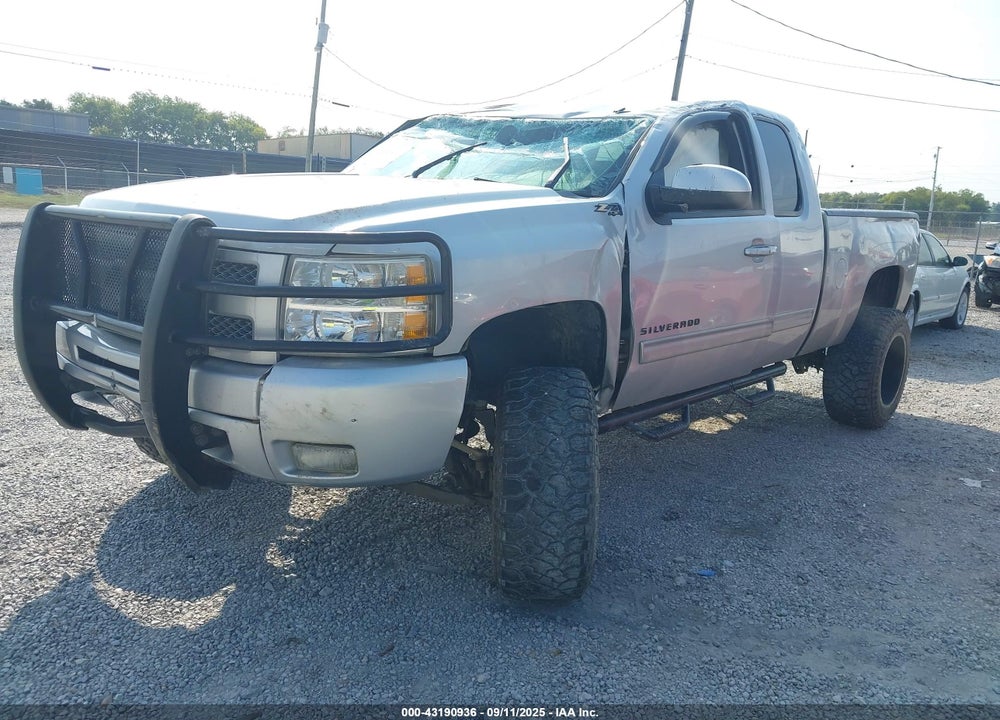 2010 CHEVROLET SILVERADO 1500 LT VIN: 1GCSKSE36AZ116169
