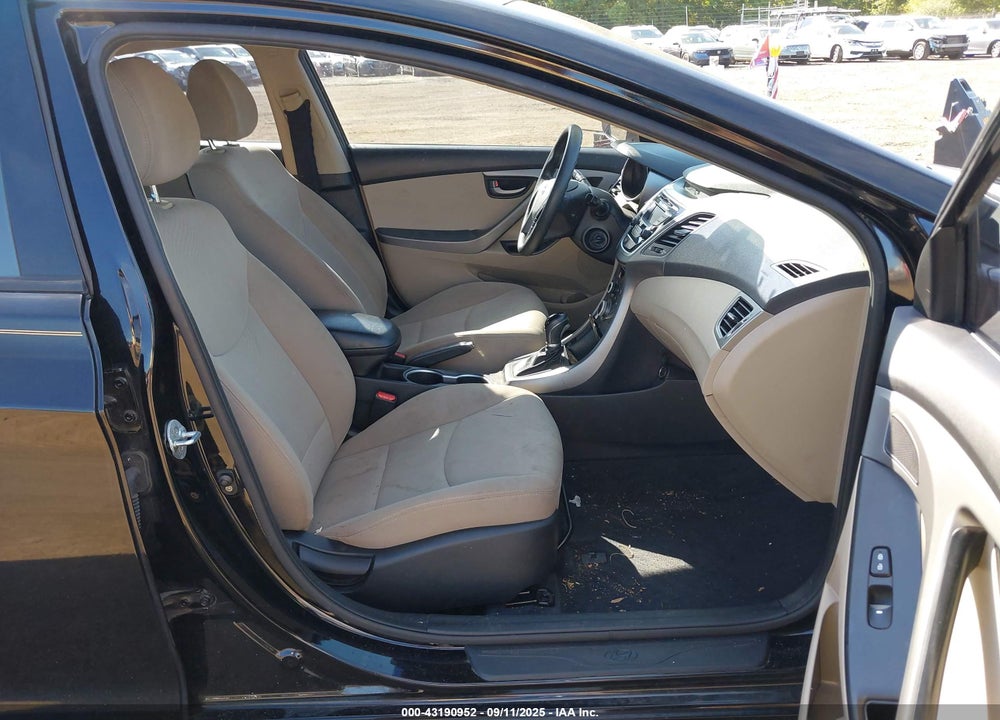 2016 HYUNDAI ELANTRA VIN: KMHDH4AEXGU626696