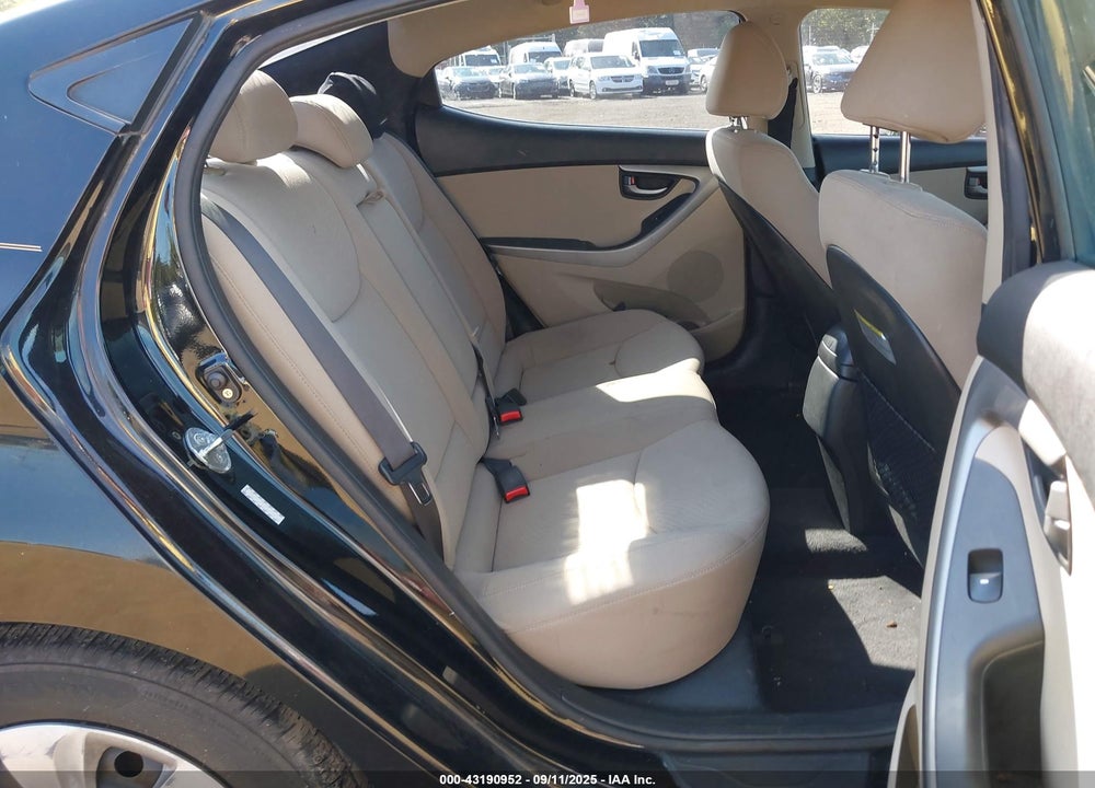 2016 HYUNDAI ELANTRA VIN: KMHDH4AEXGU626696