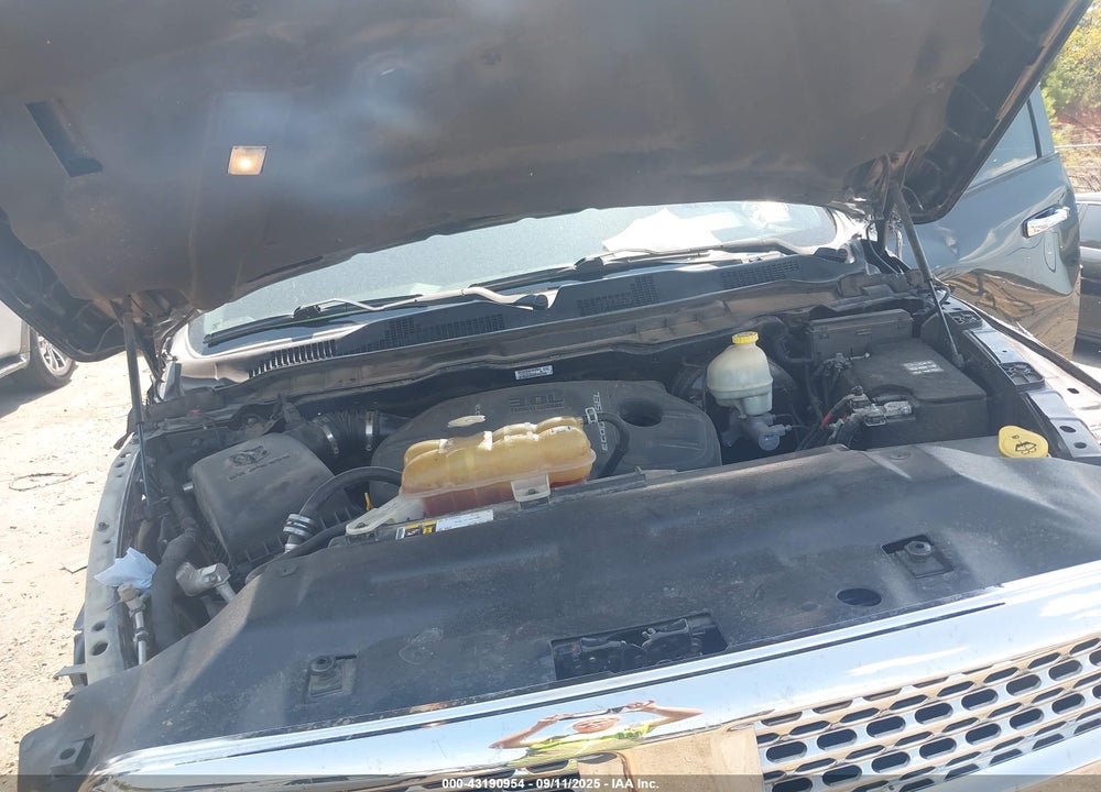 2015 RAM 1500 VIN: 1C6RR7NM9FS625812