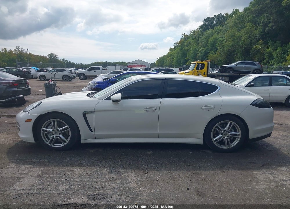 2012 PORSCHE PANAMERA VIN: WP0AD2A77CL045343