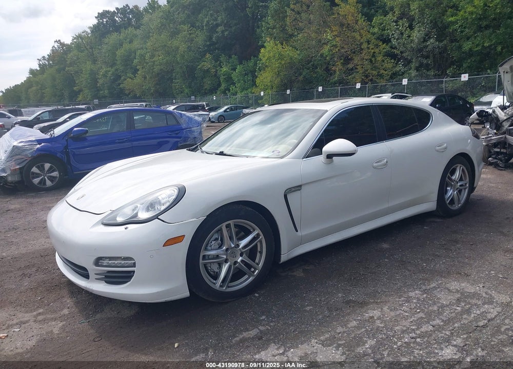 2012 PORSCHE PANAMERA VIN: WP0AD2A77CL045343