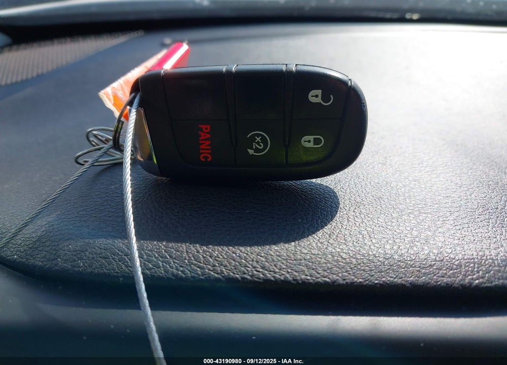 2016 JEEP RENEGADE VIN: ZACCJBBT6GPD04998