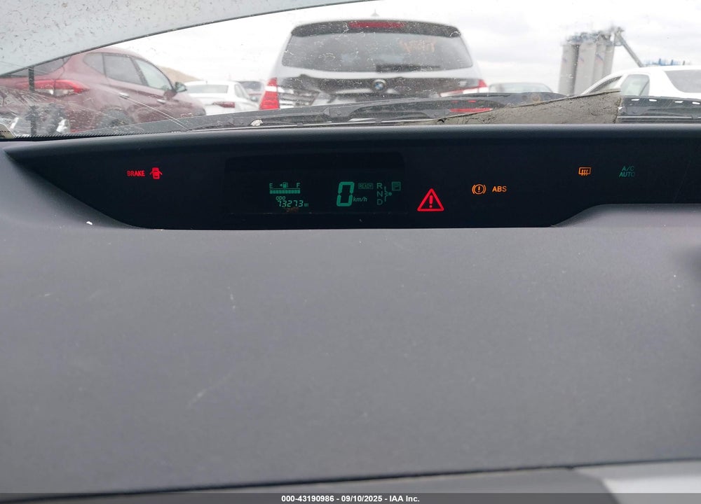 2005 TOYOTA PRIUS VIN: JTDKB22U153080381