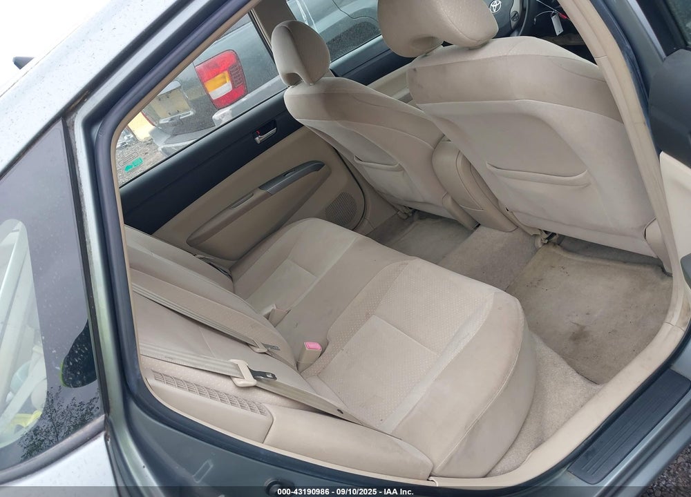 2005 TOYOTA PRIUS VIN: JTDKB22U153080381