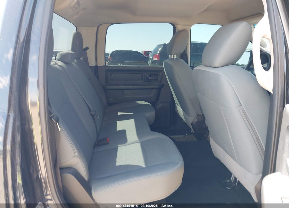 2016 RAM 1500 TRADESMAN VIN: 1C6RR7KT3GS111046
