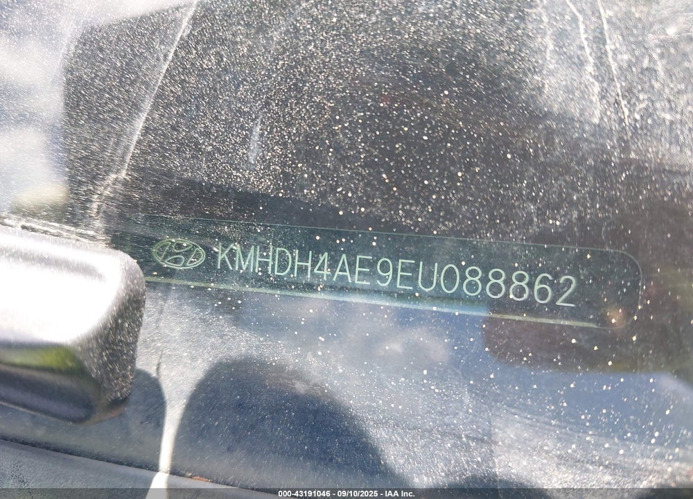 2014 HYUNDAI ELANTRA VIN: KMHDH4AE9EU088862
