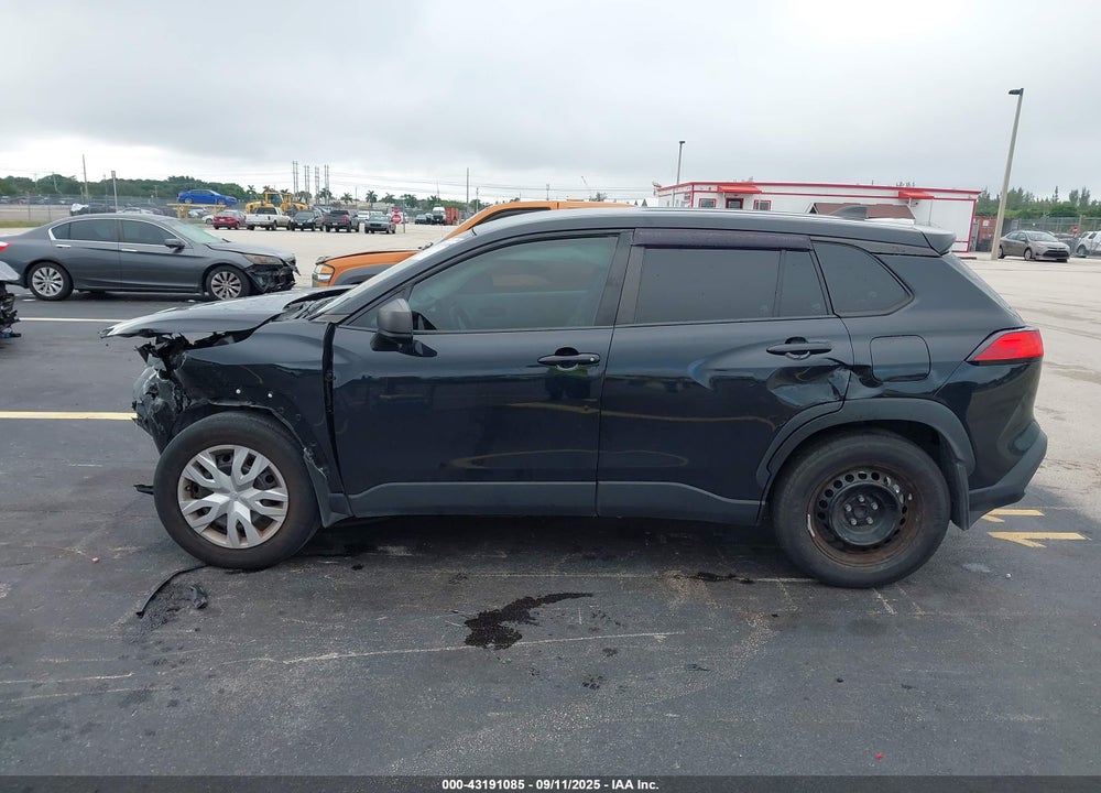 2022 TOYOTA COROLLA CROSS VIN: 7MUAAAAG7NV001692