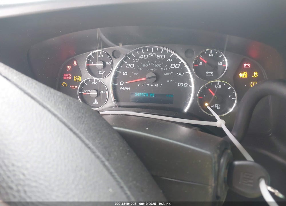 2019 CHEVROLET EXPRESS 2500 VIN: 1GCWGBFP1K1143395