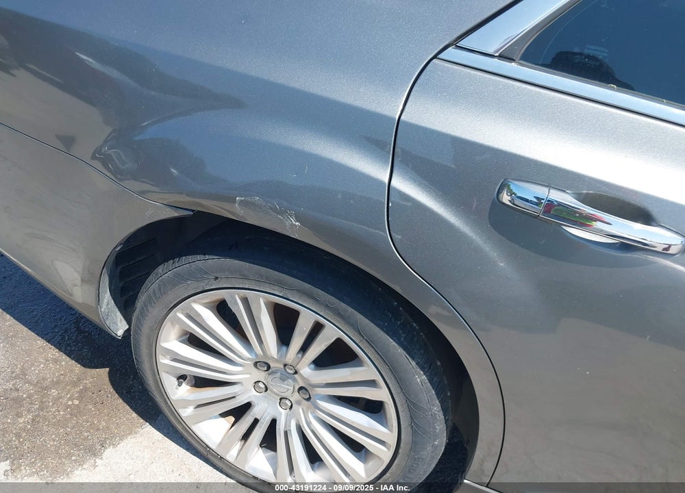 2011 CHRYSLER 300 VIN: 2C3CA6CT8BH541173