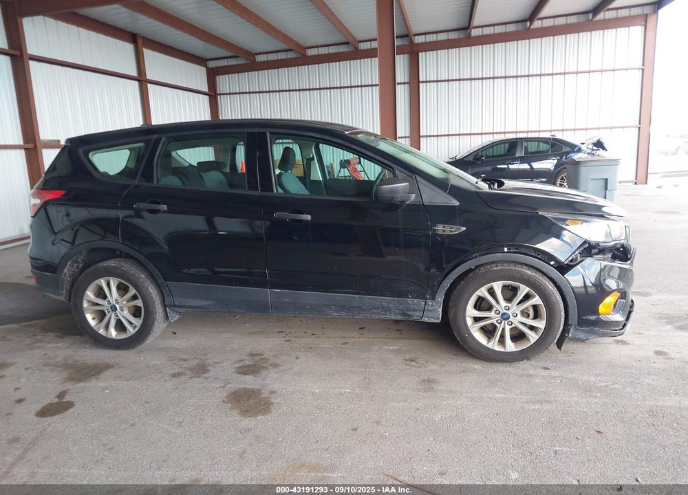 2018 FORD ESCAPE VIN: 1FMCU0F70JUA35889