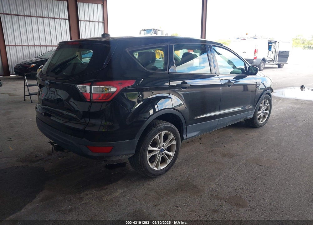 2018 FORD ESCAPE VIN: 1FMCU0F70JUA35889