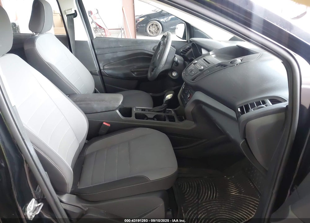 2018 FORD ESCAPE VIN: 1FMCU0F70JUA35889