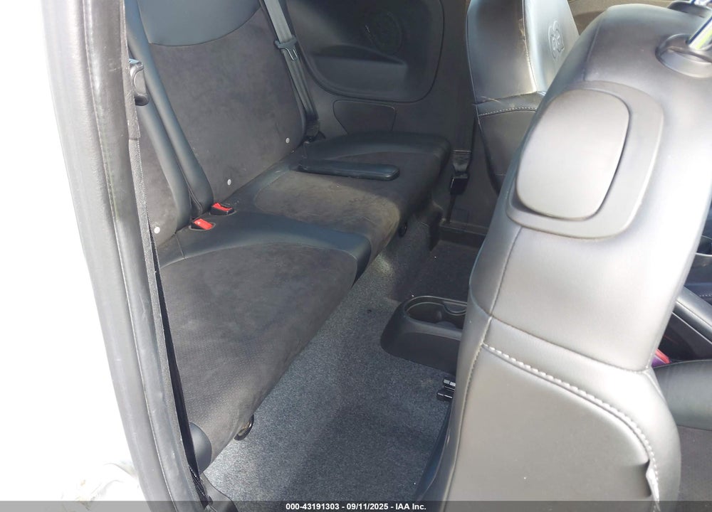 2014 FIAT 500C VIN: 3C3CFFJH6ET188637