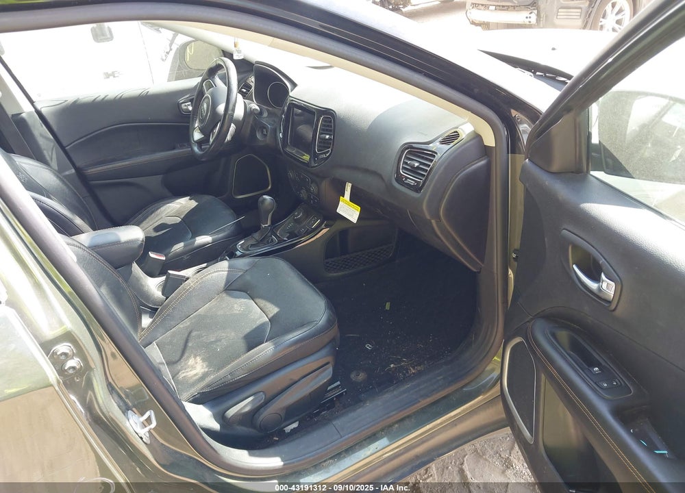 2019 JEEP COMPASS VIN: 3C4NJDCBXKT773295