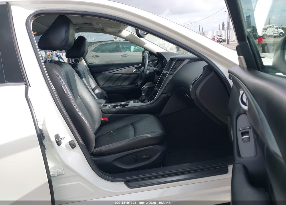 2017 INFINITI Q50 VIN: JN1EV7AP8HM743864