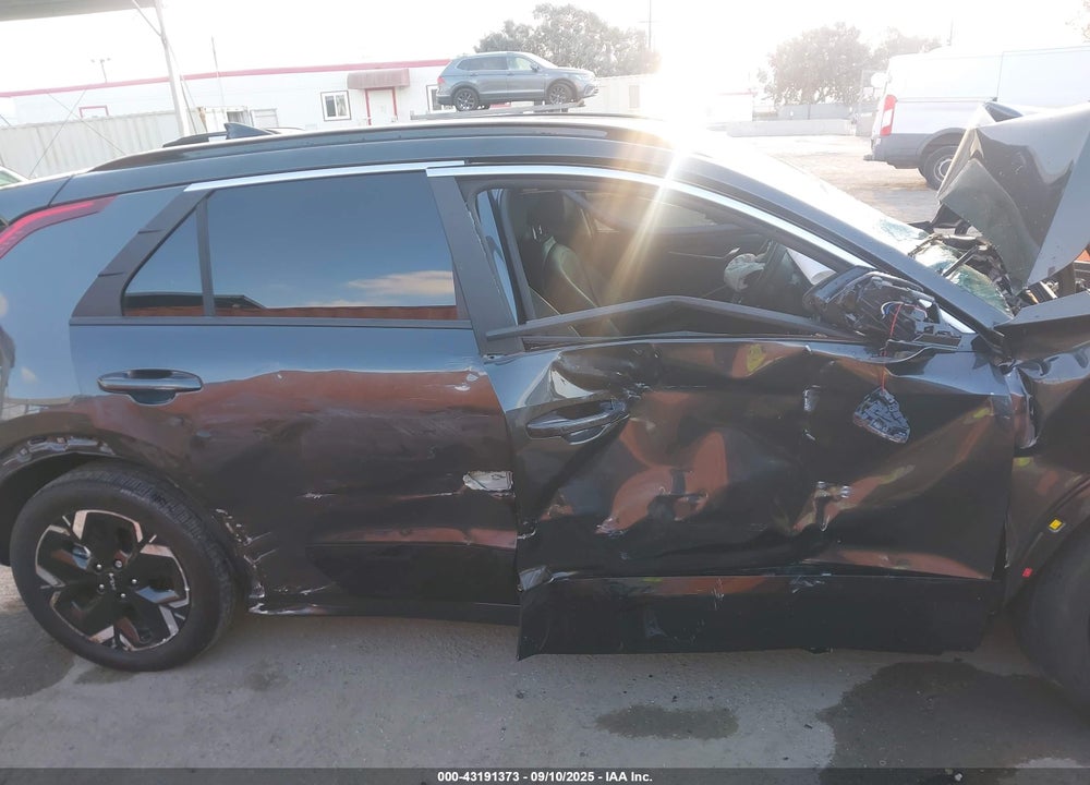 2023 KIA NIRO VIN: KNDCR3L14P5066590