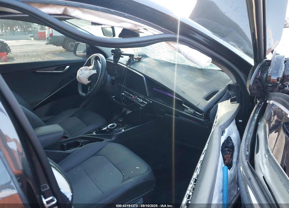 2023 KIA NIRO VIN: KNDCR3L14P5066590