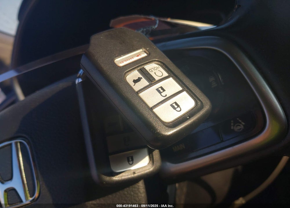 2021 HONDA CR-V VIN: 2HKRW2H81MH637063