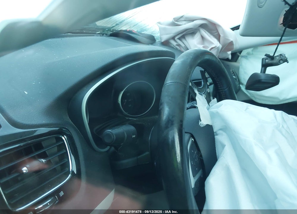 2019 JEEP COMPASS VIN: 3C4NJDCB5KT646194