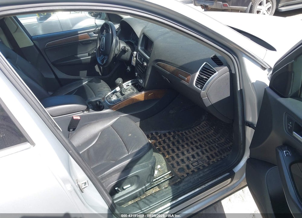 2014 AUDI Q5 VIN: WA1LFAFP2EA064588