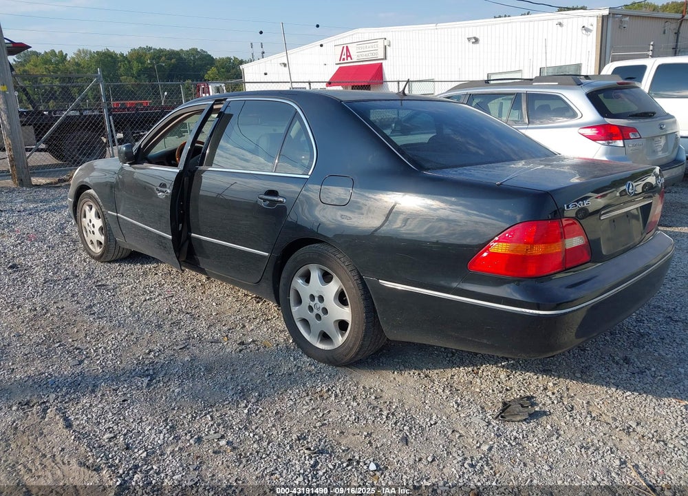 2003 LEXUS LS 430 VIN: JTHBN30F230109000