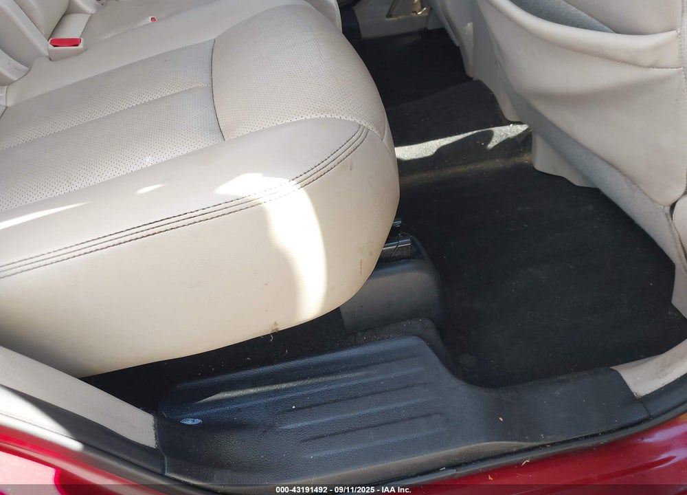 2017 NISSAN ROGUE SL VIN: JN8AT2MV5HW268763